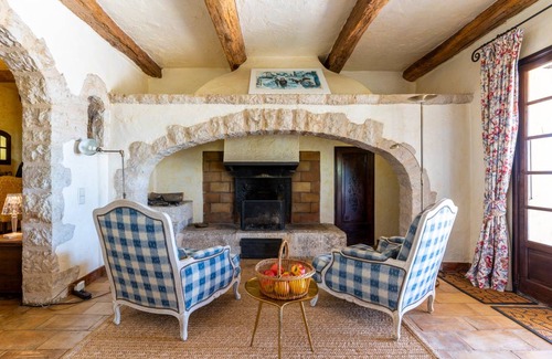 Tourrettes-sur-Loup House | 240 m² House ∙ 5 bedrooms ∙ 12 guests