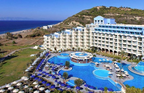 Petaloudes Hotel | 240 m² Hotel ∙ 127 guests