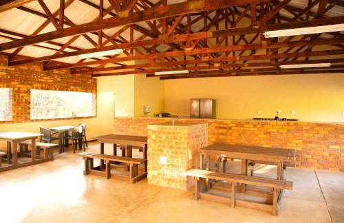 Marloth Park Hotel | 240 m² Hotel ∙ 4 bedrooms ∙ 8 guests