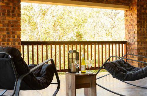 Marloth Park Hotel | 240 m² Hotel ∙ 4 bedrooms ∙ 8 guests