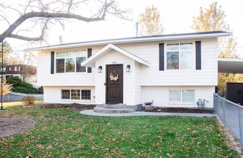 Orem House | 240 m² House ∙ 3 bedrooms ∙ 9 guests