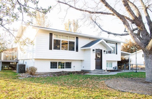 Orem House | 240 m² House ∙ 3 bedrooms ∙ 9 guests