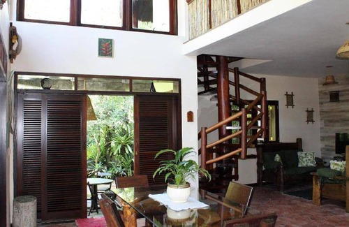 Felix House | 240 m² House ∙ 3 bedrooms ∙ 8 guests