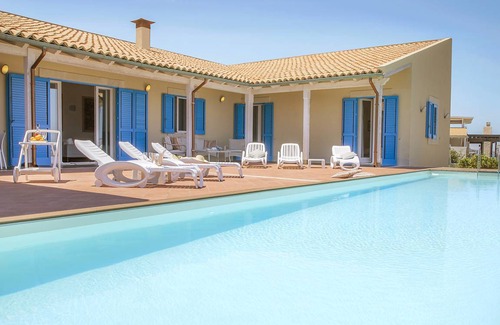 Augusta Villa | 240 m² Villa ∙ 4 bedrooms ∙ 8 guests