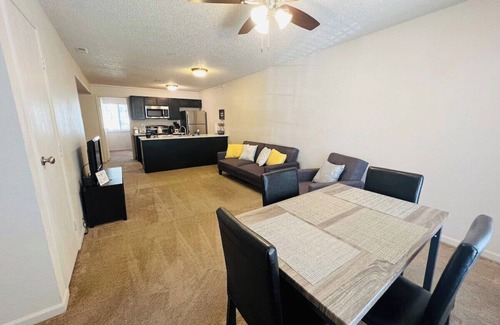 Manhattan Apartment | 2400-D · Prime Location: 4-BR APT Near KSU Football Stadium