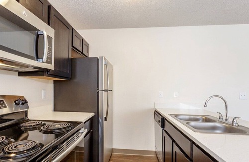 Manhattan Apartment | 2400-D · Prime Location: 4-BR APT Near KSU Football Stadium