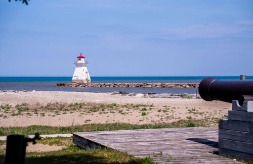 Port Elgin Apartment | 2400 m² Apartment ∙ 7 bedrooms ∙ 18 guests