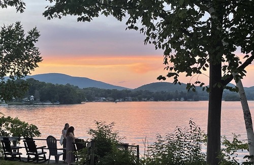 Williamstown House | 2400sf Secluded Family Mountain House 16 Acres- 2 min to Jiminy Peak- near Lenox