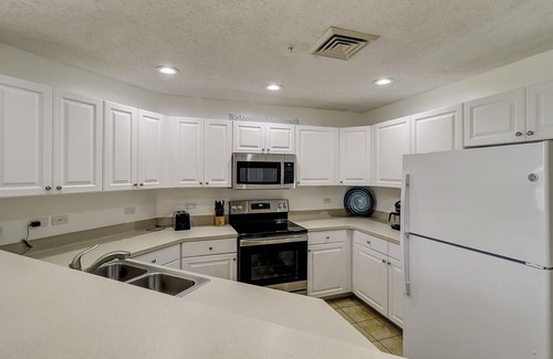 North Forest Beach Condo | 2407 SeaCrest- Oceanviews, Indoor/Outdoor Pool & Spa, Fitness and More.