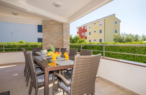 Zaton House | 241 m² House ∙ 6 bedrooms ∙ 10 guests