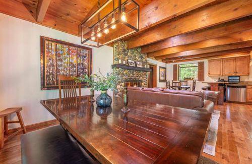 Tahoe Sierra Estates House | 242 m² House ∙ 4 bedrooms ∙ 10 guests