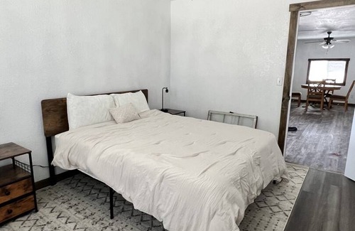 Rock Springs House | 243 m² House ∙ 2 bedrooms ∙ 1 guest