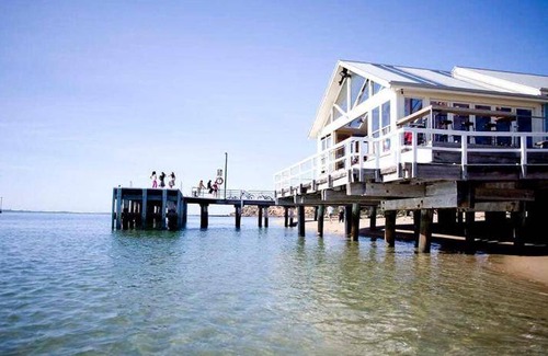 Barwon Heads House | 245 m² House ∙ 4 bedrooms ∙ 8 guests