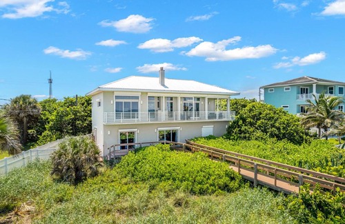 Melbourne Beach House | 247 m² House ∙ 3 bedrooms ∙ 8 guests