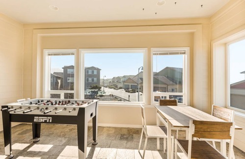 Gold Beach House | 247 m² House ∙ 3 bedrooms ∙ 6 guests