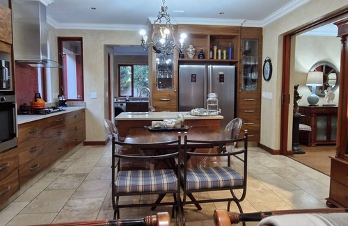 Greater Johannesburg Metropolitan Area House | 247The Residence - 4 Centrally located Private Suites in a secure leafy surbarb