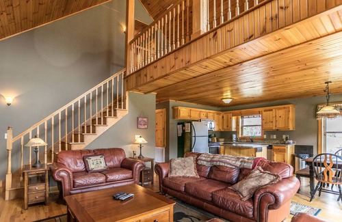 Deep Gap Cabin | 248 m² Cabin ∙ 3 bedrooms ∙ 10 guests