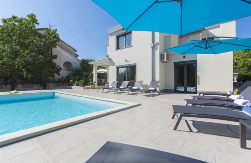 Spadici House | 248 m² House ∙ 4 bedrooms ∙ 9 guests