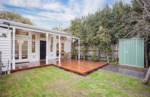 Brunswick Apartment | 24A Minnie Street, Brunswick ·
