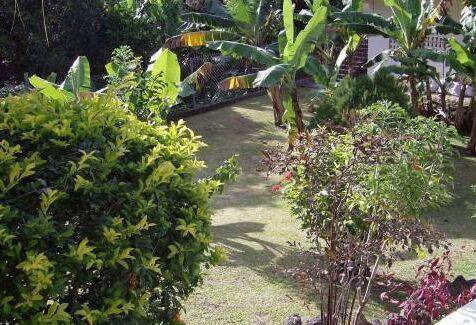 Les Coteaux Bed & Breakfast | 25 m² Bed and breakfast ∙ 3 bedrooms ∙ 4 guests