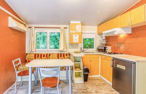 Conques-en-Rouergue Other | 25 m² Camping ∙ 2 bedrooms ∙ 4 guests
