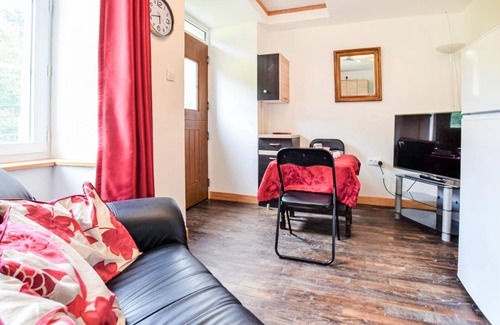 Saint-Sever-Calvados House | 25 m² House ∙ 1 bedroom ∙ 2 guests