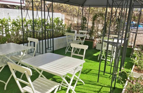 Arona Hotel | 25 m² Hotel ∙ 10 guests