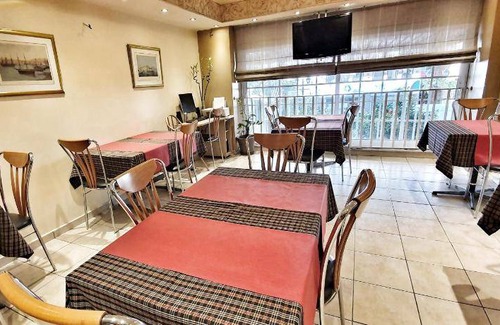 Piraeus Hotel | 25 m² Hotel ∙ 10 guests