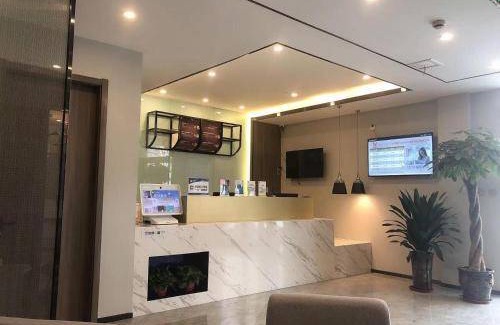 Rongcheng County Hotel | 25 m² Hotel ∙ 3 bedrooms ∙ 4 guests