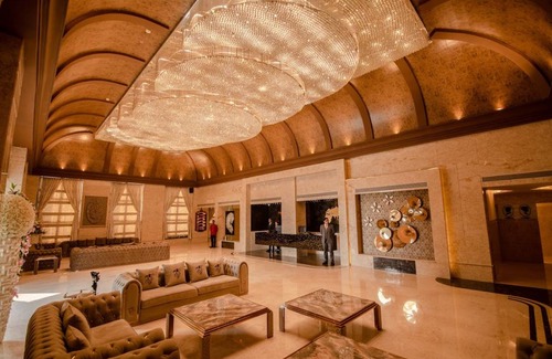 Jabalpur Hotel | 25 m² Hotel ∙ 4 guests