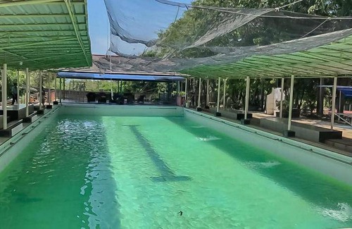 Sangkanurip Hotel | 25 m² Hotel ∙ 5 bedrooms ∙ 4 guests