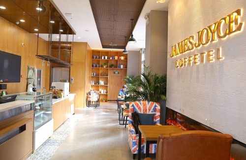 Huanggu Hotel | 25 m² Hotel ∙ 6 bedrooms ∙ 3 guests