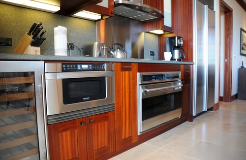 Ko Olina Condo | 25% Off Aug 21–Sept 17, 2025! Luxurious Penthouse—Ocean, Beach & Pool Views!