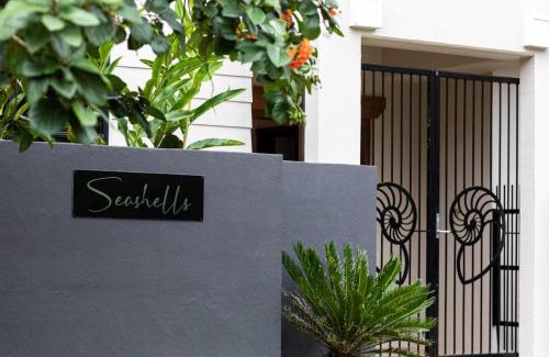 Port Douglas House | 25 Solander Boulevard - Seashells, Port Douglas