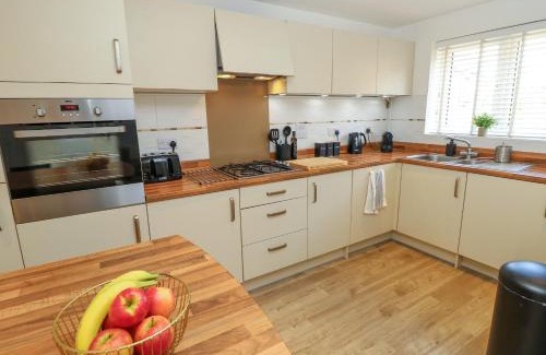 Hayling Island House | 25 St Benedict Road