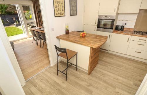 Hayling Island House | 25 St Benedict Road