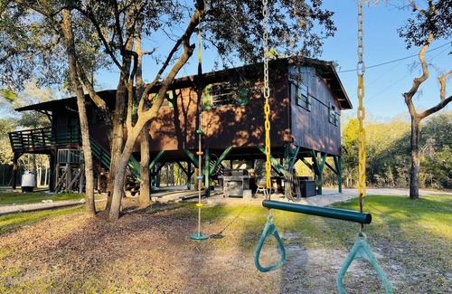 Live Oak Cabin | 250 acres Wilderness cabin on the Suwannee River