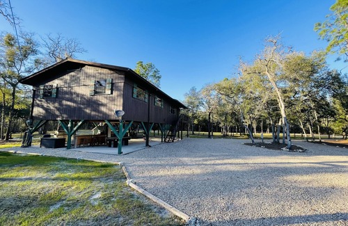 Live Oak Cabin | 250 acres Wilderness cabin on the Suwannee River