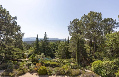 Roussillon Other | 250 m² Accommodation ∙ 7 bedrooms ∙ 14 guests