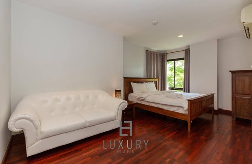 Pak Nam Pran Apartment | 250 m² Apartment ∙ 5 bedrooms ∙ 12 guests