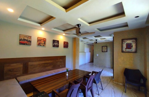 Kumarhatti Apartment | 250 m² Apartment ∙ 4 guests
