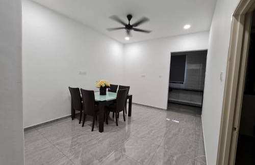 Muar House | 250 m² Bungalow ∙ 4 bedrooms ∙ 10 guests