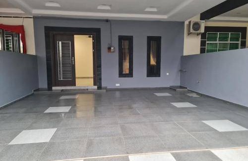 Muar House | 250 m² Bungalow ∙ 4 bedrooms ∙ 10 guests