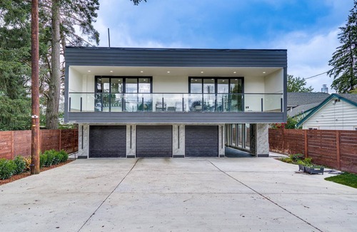 Martha Lake House | 250 m² House ∙ 2 bedrooms ∙ 9 guests