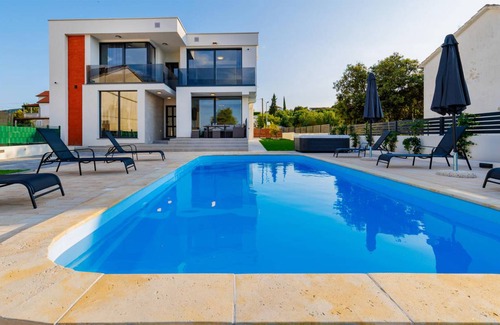 Drace House | 250 m² House ∙ 4 bedrooms ∙ 10 guests