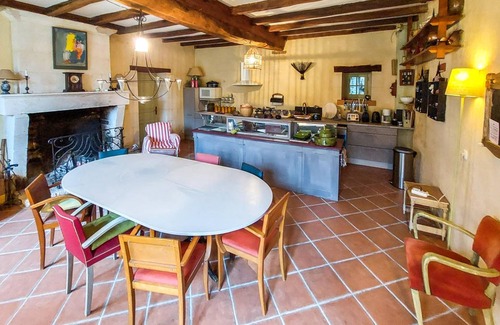 Geay House | 250 m² House ∙ 5 bedrooms ∙ 8 guests