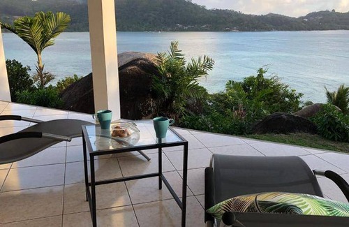 Anse La Mouche Cabin | 250 m² Lodge ∙ 2 bedrooms ∙ 5 guests
