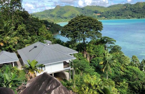 Anse La Mouche Cabin | 250 m² Lodge ∙ 2 bedrooms ∙ 5 guests