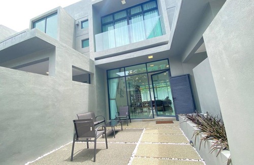 Pantai Tengah Villa | 250 m² Villa ∙ 2 bedrooms ∙ 8 guests