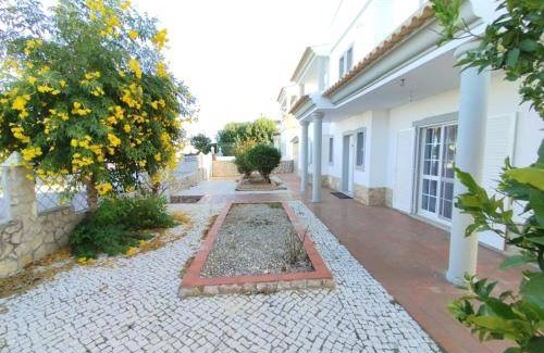 Quelfes Villa | 250 m² Villa ∙ 4 bedrooms ∙ 8 guests